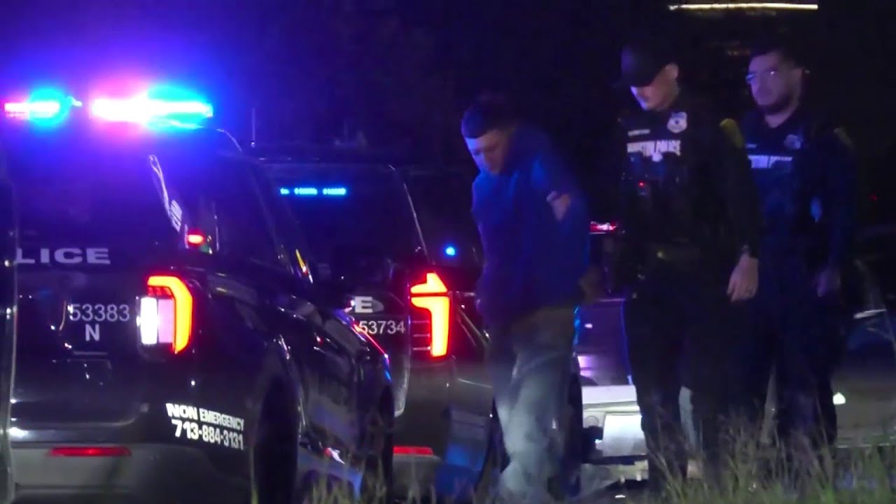 2 people in custody after police chase - YouTube