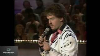Hape Kerkeling schmuggelt sich in Schlagerhits Show Lied Song Comedy Standup Spass Humor Sketch