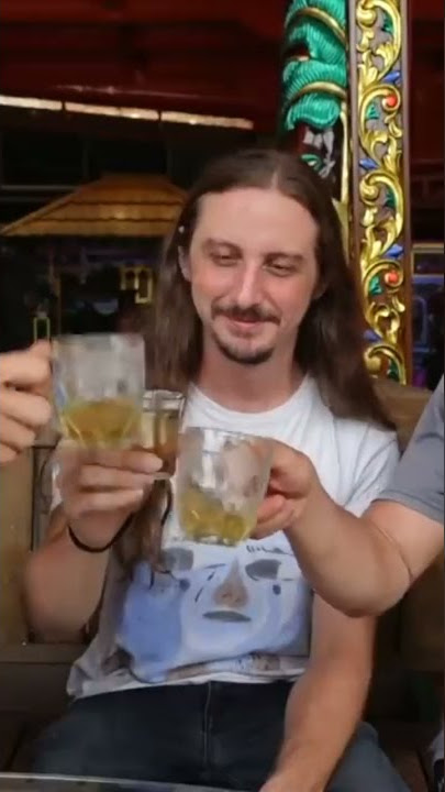 ketika bule minum ciu bekonang?