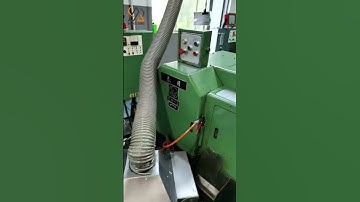 Cold heading machine - manufacturing nuts