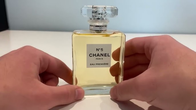 Dance on the moon with CHANEL N°5 - The Perfume Society