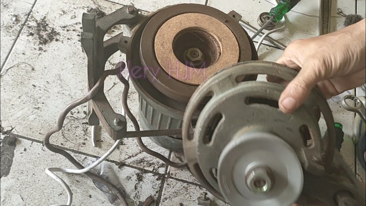 ganti bearing depan dinamo mesin jahit