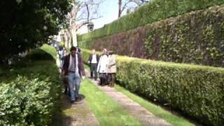 Entrada de los primeros visitantes al Pazo de Meirás