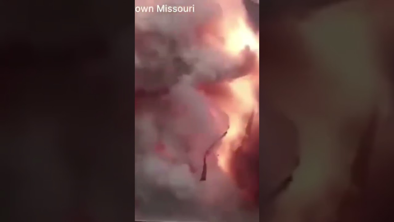 🔥A fire broke out at a lithium battery recycling plant in Missouri (USA), — 