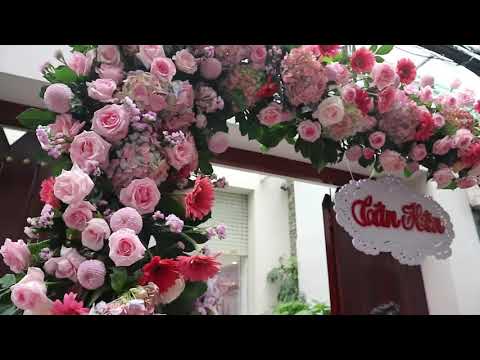 Cổng Hoa Cưới Màu Đỏ - Trang trí cổng hoa tươi đẹp ở Sài Gòn | Vy Wedding House