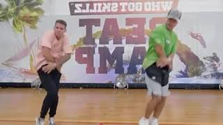 Yung Feliz, Poke -Oeff Dance Mirror