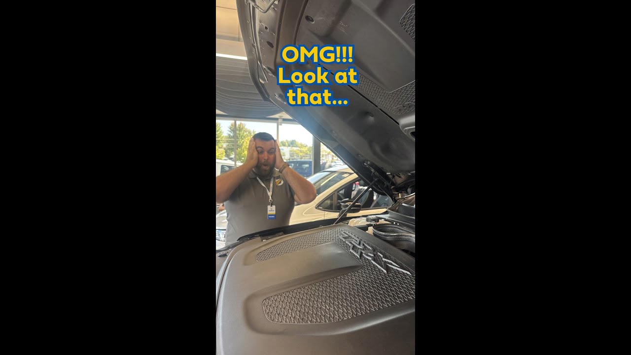 Russ Darrow Chrysler Dodge Jeep Ram: Your Next Ride Awaits 🚙✨