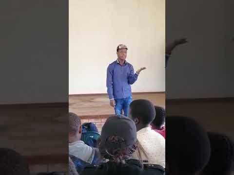 Mphathi Mbhele-Luyini Uthando-Sigaya NgeMbokodo Poetry Show 31/09/2019