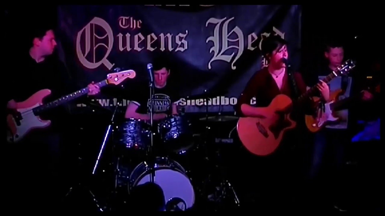 Clouds - Amie K - Live at The Queens Head