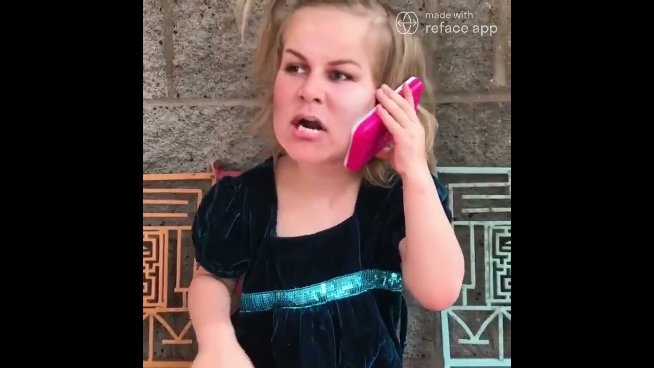 Molly GoLightly has a few words for Justin