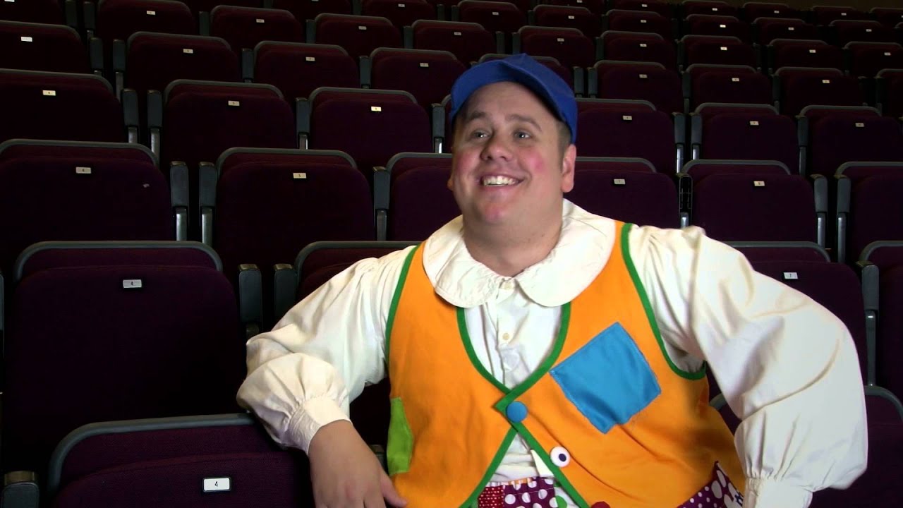 2014 - Jack and the Beanstalk - Victoria Theatre, Halifax - Meet the cast