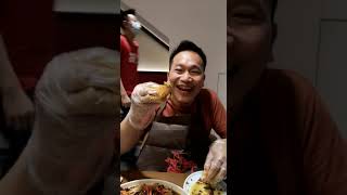 Mr Luu Shows You How To Eat Mala Crayfish