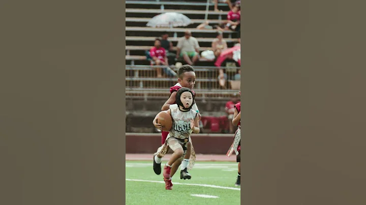 The determination on his face . Gotta love it 🔥👏🏽 (4U football) #troutmanproductions
