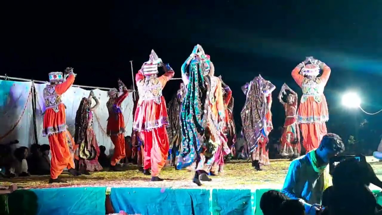 Navratri Garba Special  [manage by Mushkan dj (Performance by Jai Jogeeni Garba Mandal Narwat)]