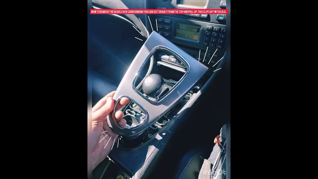 Jaguar S type 2008 headunit/heater controls removal!