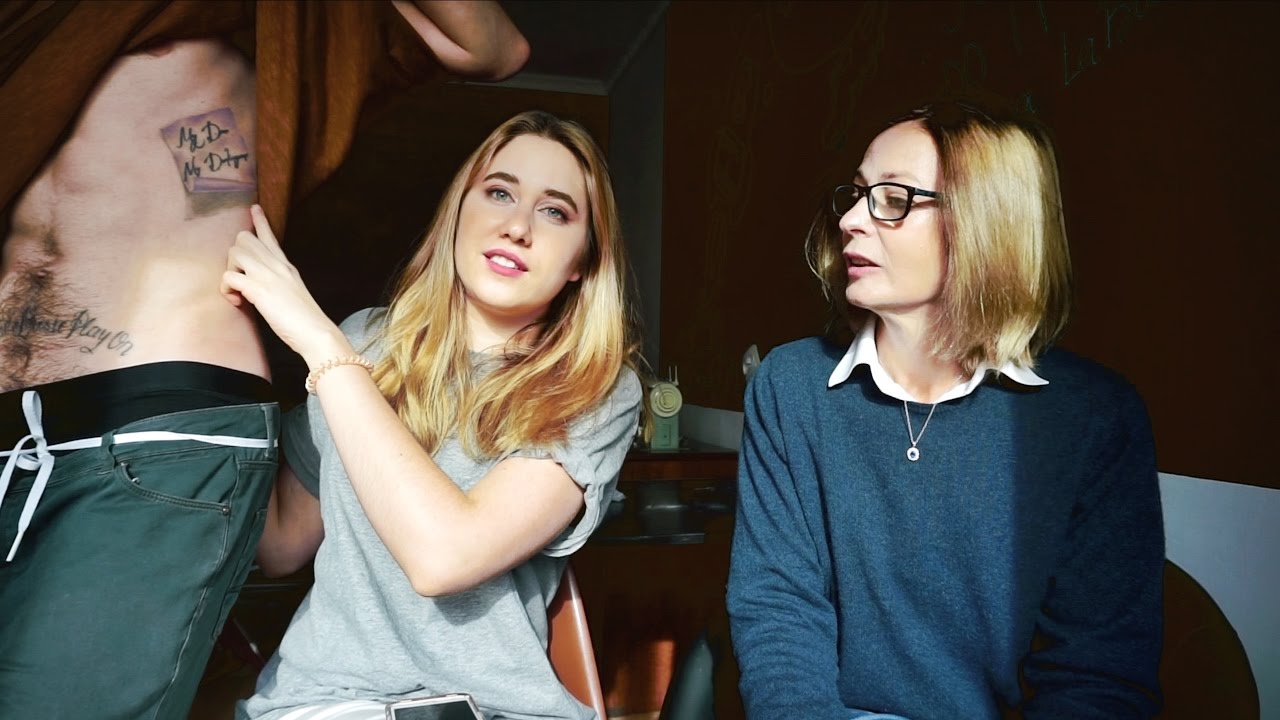 Что Мама Думает о Моих Губах, Видео и Татуировках? 