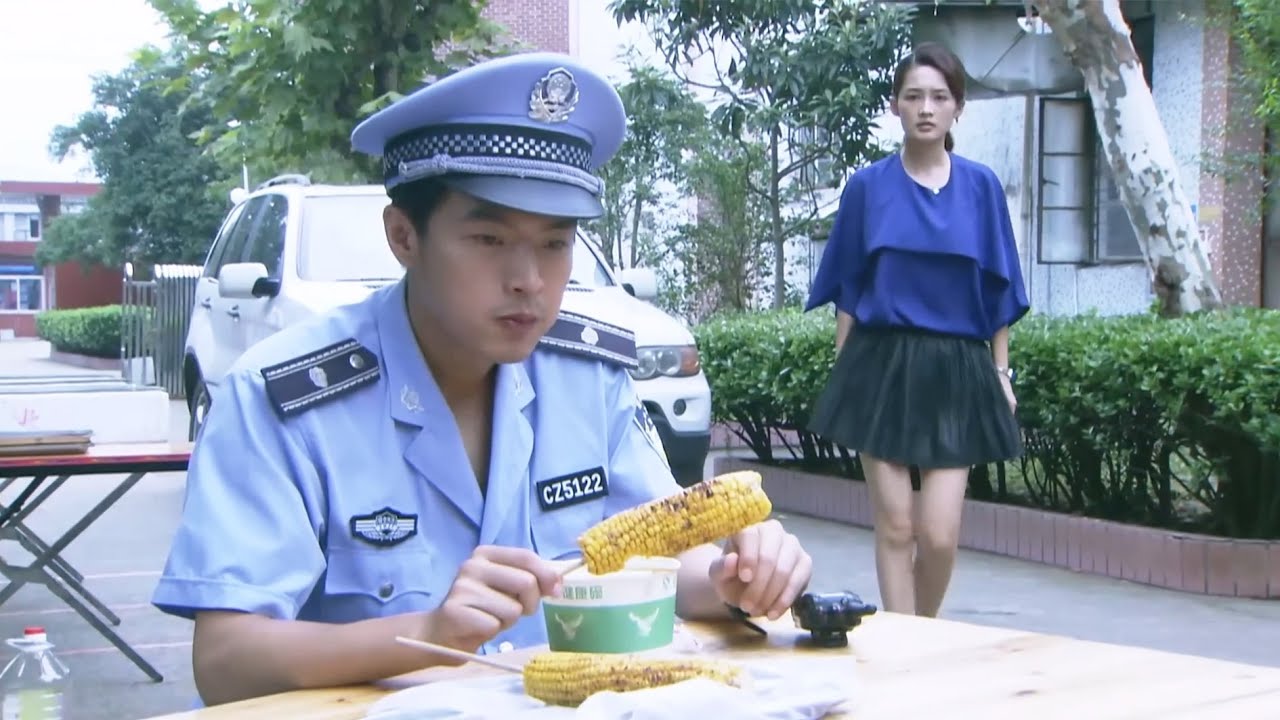 После 5 лет развода муж встретил бывшую жену за завтраком - она CEO-миллиардер!