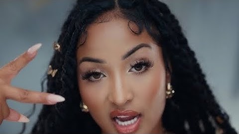 Shenseea- Dating Szn (Options) [Official Lyrics Video]
