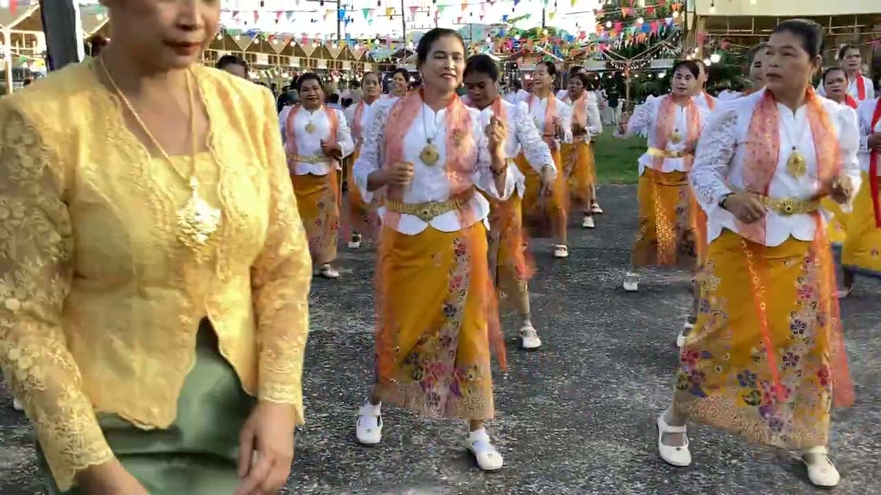 บาสโลบ เพลงซาลามจากใจ - เอกชัย ศรีวิชัย x Am seatwo