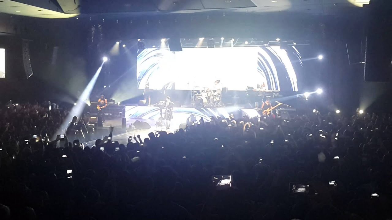 Sebnem Ferah - İntro / Kalbim Mezar | BGM - 7.12.2013