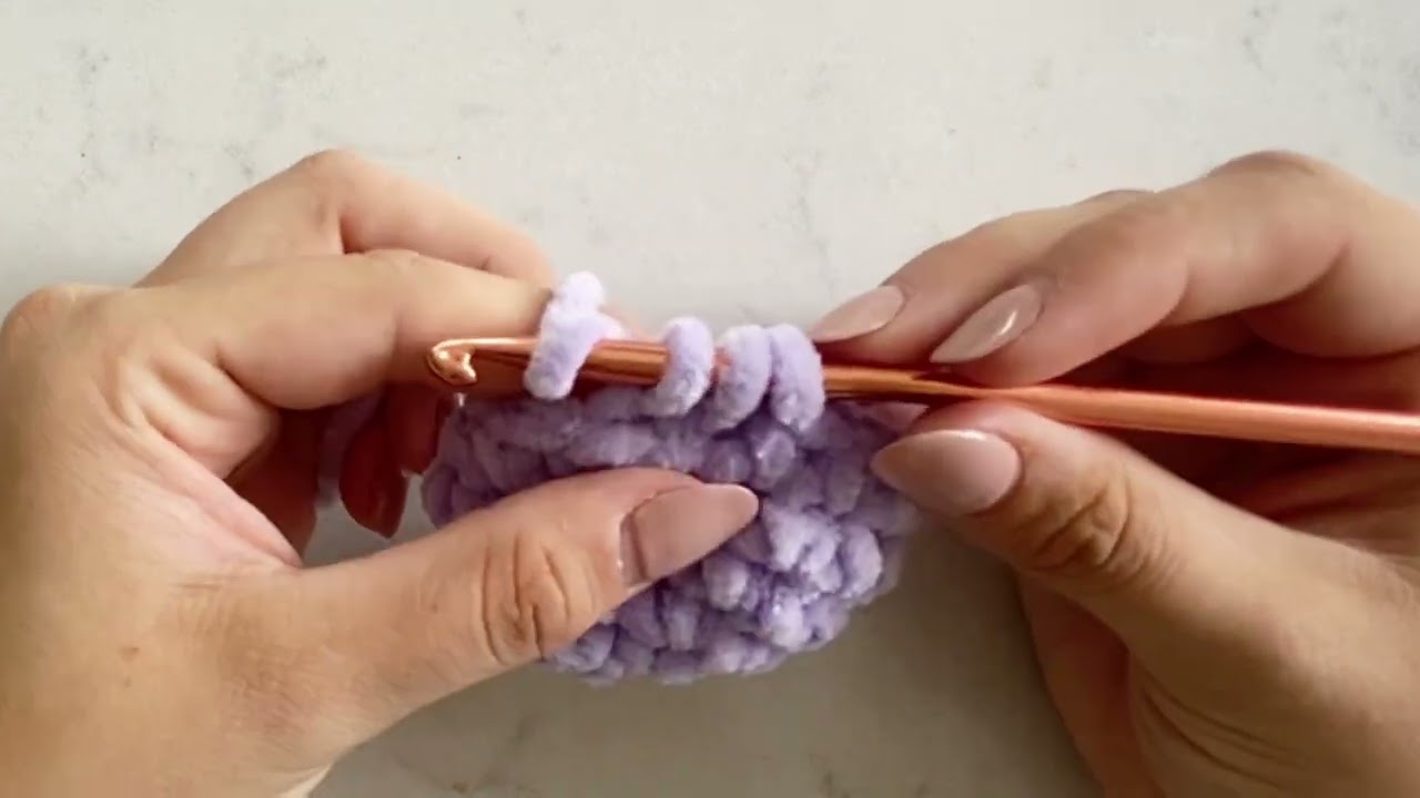 Как убавить только заднюю стенку петли, вязание крючком