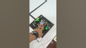 Robot 4WD front omni wheels test track line