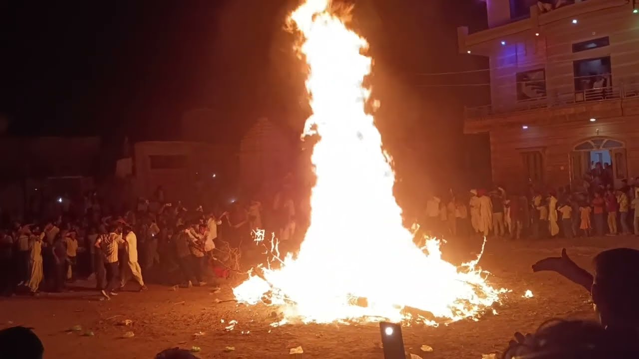 Bhawrani holi ka dahan  jalore rajasthan 
