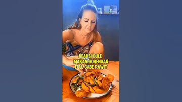 Reaksi Bule Makan gorengan full cabe rawit #shorts