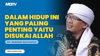 DALAM HIDUP INI YANG PALING PENTING YAITU DISUKAI ALLAH