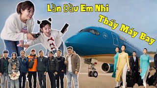 Lần Đầu Tiên Em Quỳnh Nhi Thấy Máy Bay - Em Nhi Đưa Cậu Hùng Sang Hàn Quốc