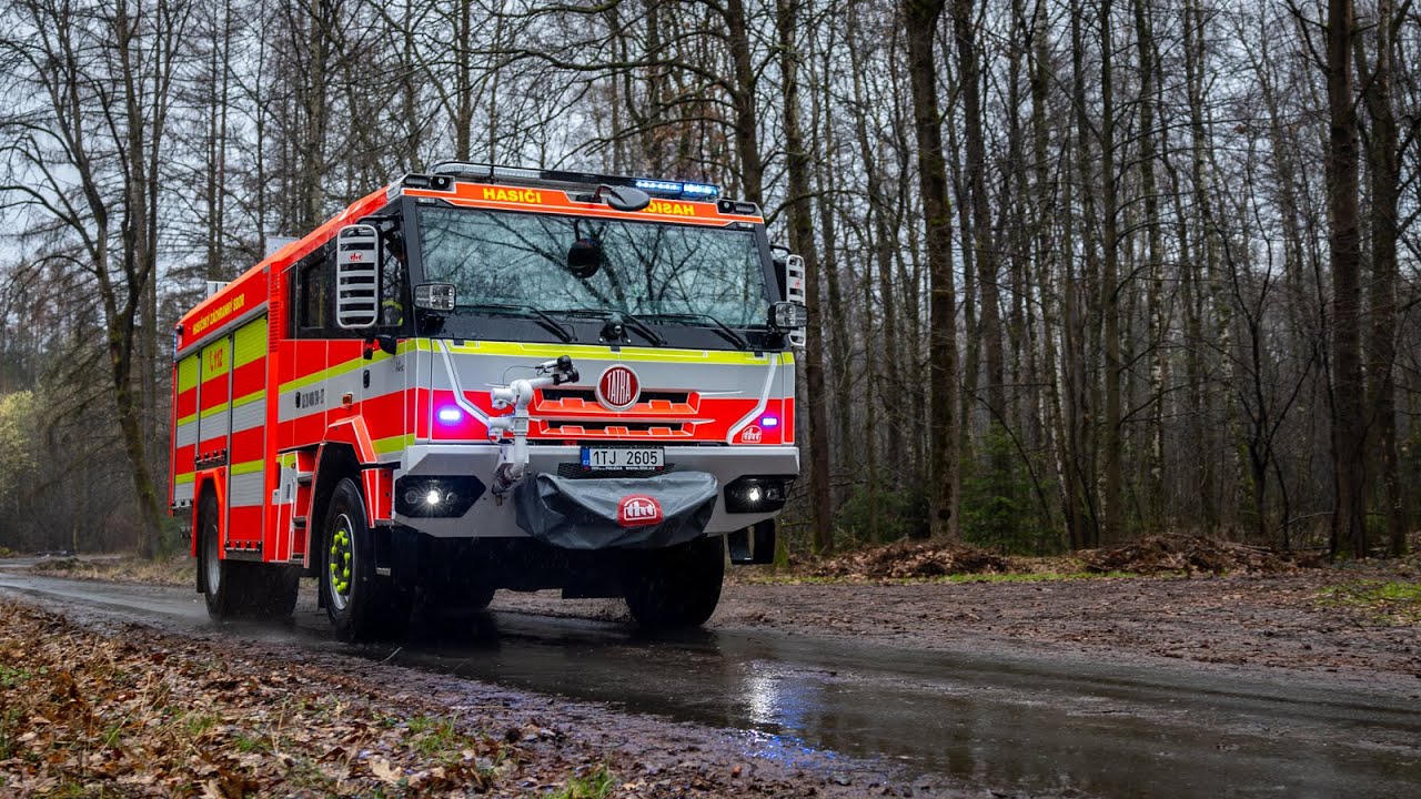POŽÁRY.cz: Nástavba nové generace Tatry Force plynule navazuje na kabinu, stojí za ní THT Polička