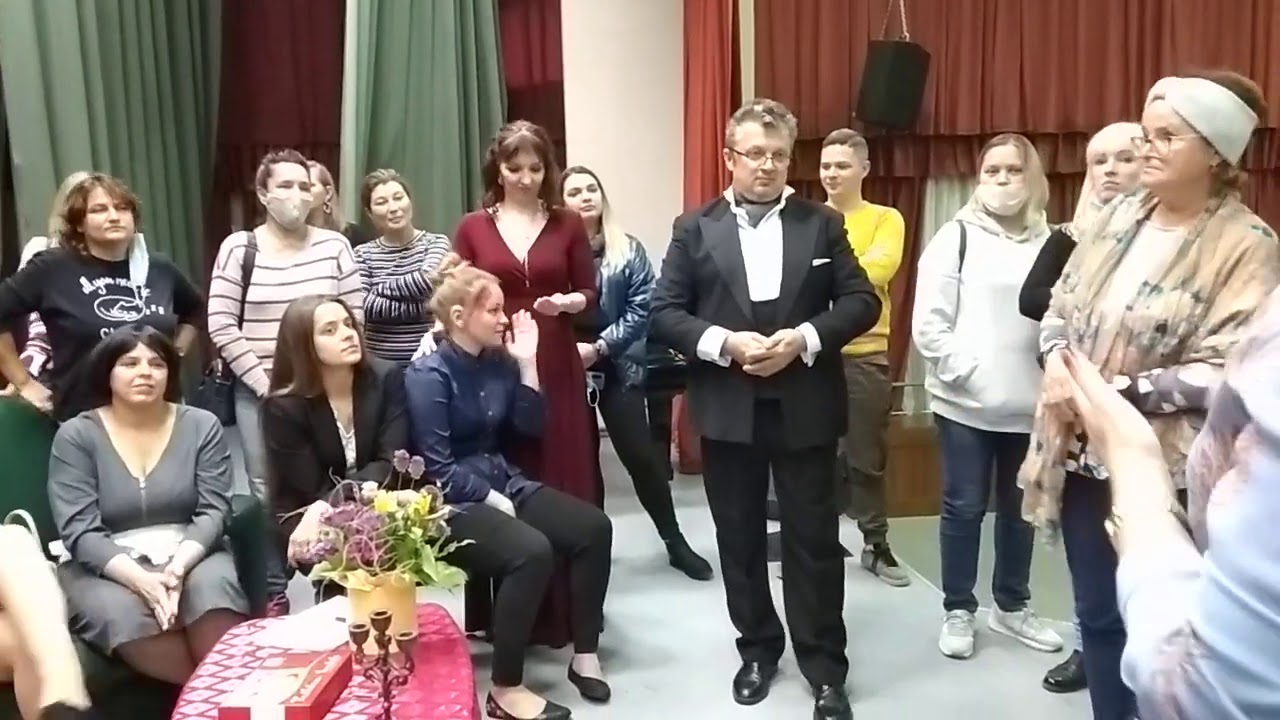 19.09.2020 Общение со зрителями после спектакля "Любовь по-петербургски" VID 20200919 162423