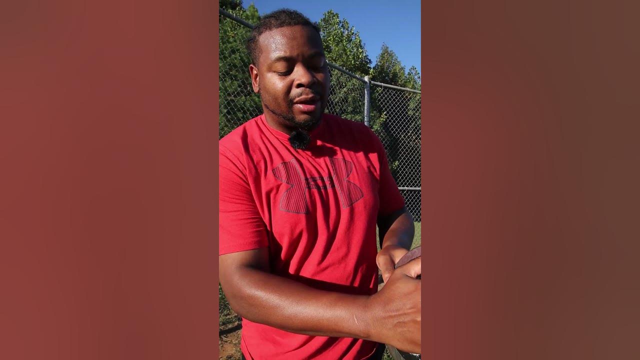 How to hold the discus for beginners YouTube