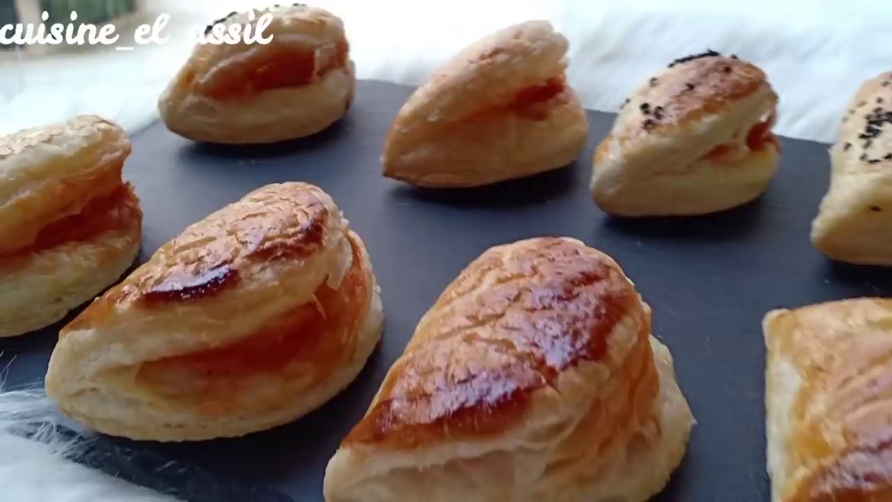 درت تغييرات في العجينة المورقة وفرحت بزاااف بالنتيجة ودرت بيها مملحات سهلة واقتصادية