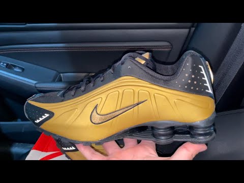 Nike Shox R4 Metallic Gold Black shoes - YouTube