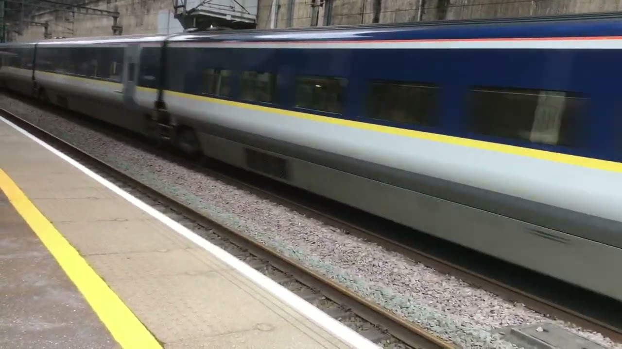 Trains at Stratford international