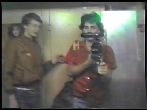 Ringling Bros. Red Unit Clown Car 54 - 1983 - YouTube