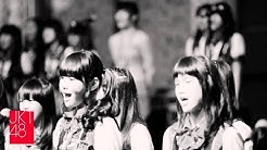 JKT48 "Sakura no Shiori" at Devi Kinal Putri's school graduation.  - Durasi: 4.08. 