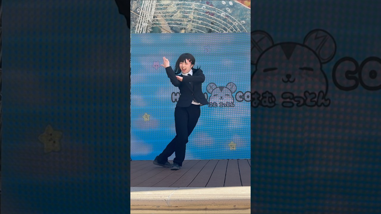 Kobeni dances to KICK BACK | Chainsaw Man Cosplay #chainsawman #anime #cosplay #hamucotton