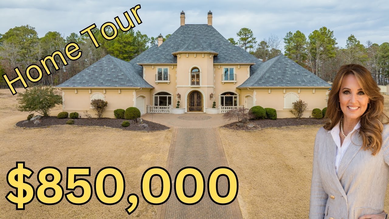 Beautiful custom home in Red Oak Ridge Subdivision in Hot Springs