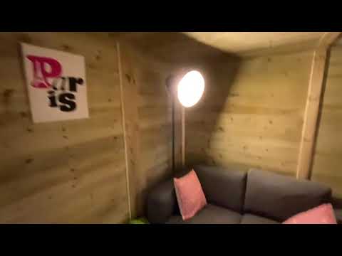 Insulated Garden Room – Wooden Doors & Windows