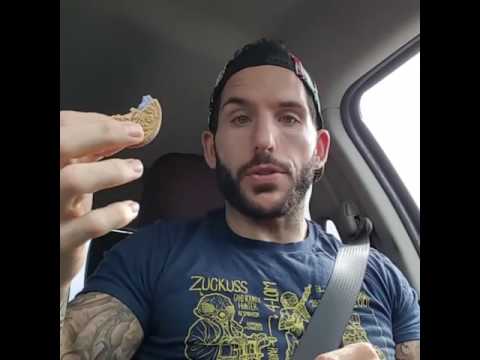 Fun Sized Review: Blueberry Pie Oreos
