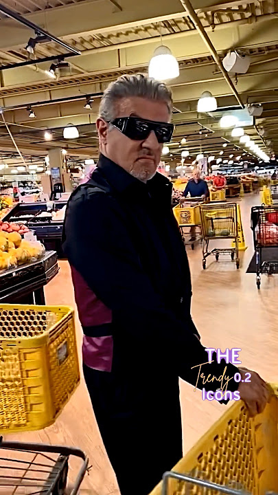 Sly Stallone grocery shopping. Even action heroes need milk❤️ #sylvesterstallone #rambo #hollywood