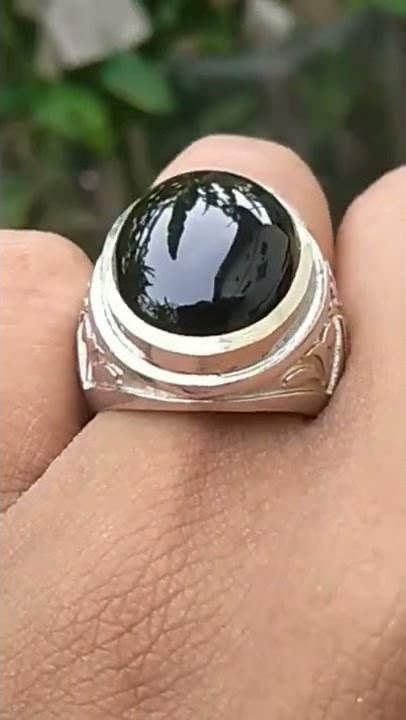 kecubung Wulung baturaja merah di senter bersih hitam pekat dim 18*15*8*mm ring alpaka super size 9