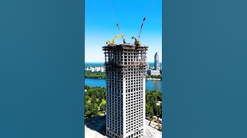 💥🚁Unbelievable Two Helicopters + Giant Excavators Demolish a Skyscraper