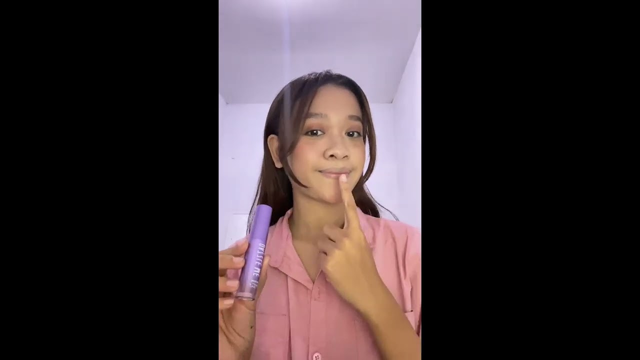 Review makeup products from Dazzle Me 