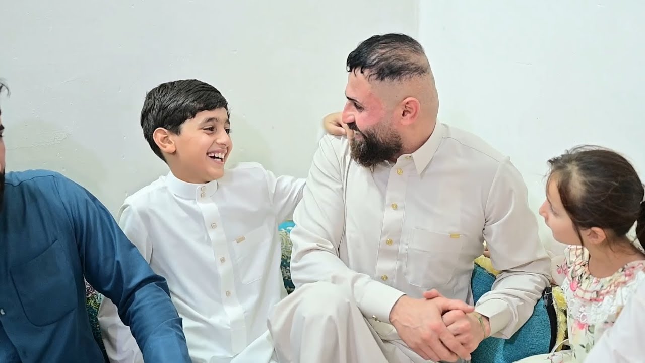 (عباس كاظم) الحمدالله على الفرح الذي يعانق روحيوالحمدالله الذي قر عيني بخروجه