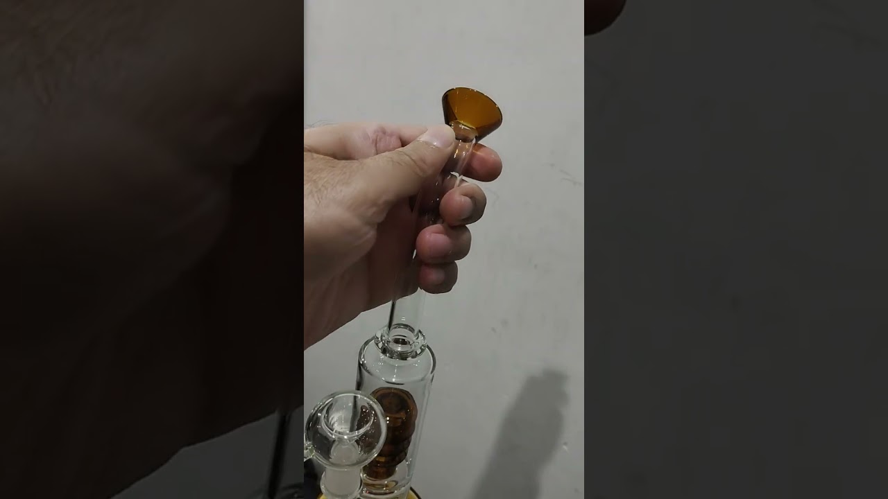 Glass Smoking Pipe | Available on IndiaMART