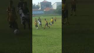 pertarungan sengit #bola #indonesia #fifa #shortvideo #short #shorts #motivation #shortsviral