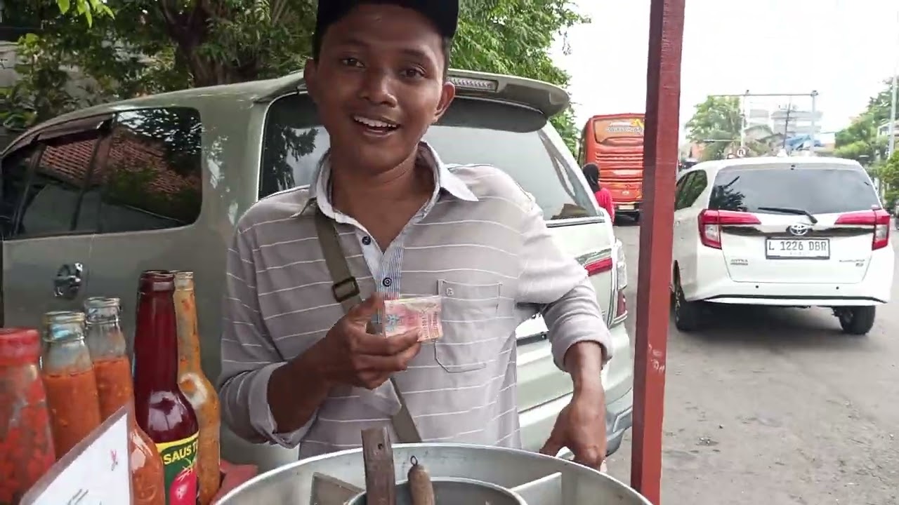 Kuliner Surabaya Pentol Raya Karang Menjangan 